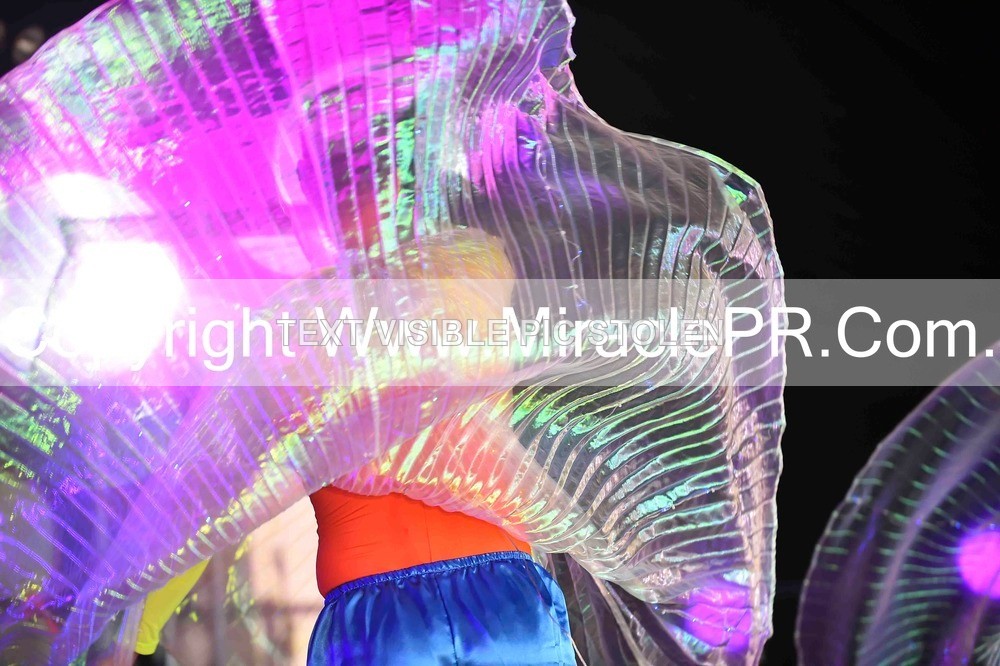 SH4_1932 - Neon 90s