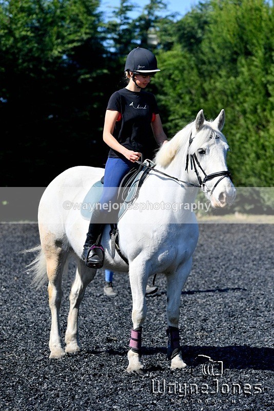 WJ5_1286 - Kelly Harris - Franklin balls, training at Tanners 05-04-25