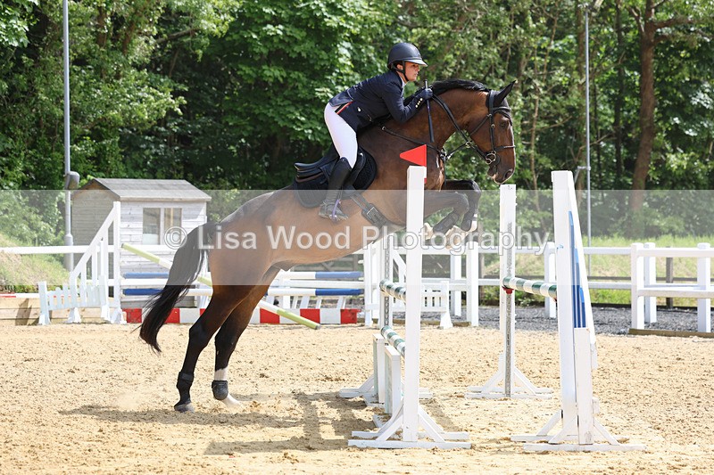 3E7A1042 - Class 13: Senior Newcomers/1.10m open