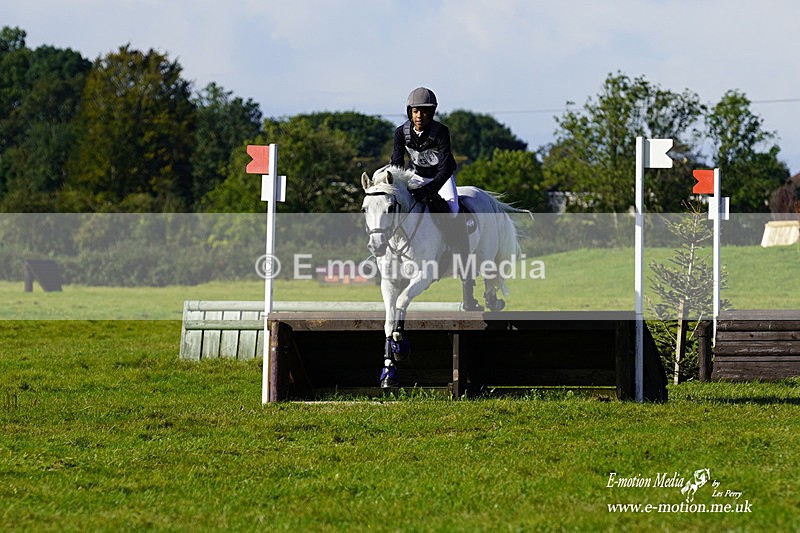  WWHT 031021 454 - WWEC Novice Restricted (0.80m) 18/10/20