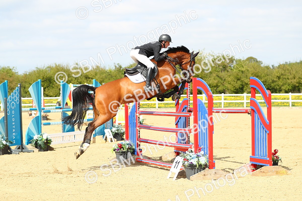 SBM_001373 - Class 5 - Senior Foxhunter 1.20m