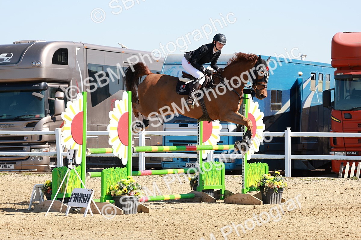 SBM_004431 - Class 17 - Senior Newcomers - 1.10m