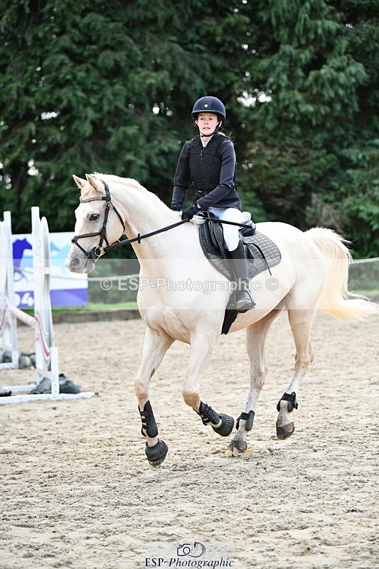 251004A-162727-02071 - Classes 10 & 11 80cm