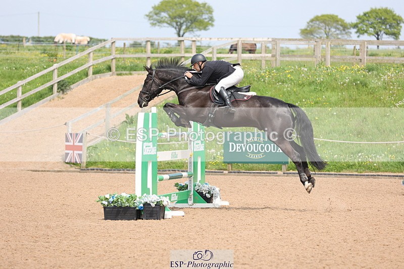 240511A-143731-14372 - Cls 36 National 1.30m Open