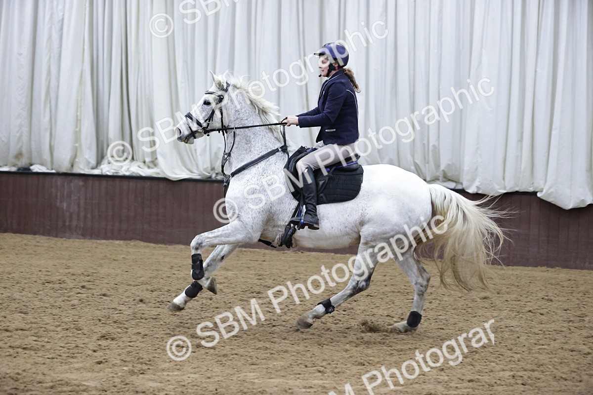 SBM_001002 - Class 3 - Nupafeed Supplements Senior Discovery/ 1m Open