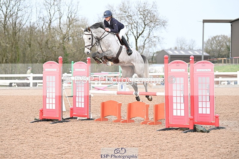 231208A-142105-01087 - Cls 7 National 1.30m & 1.40m