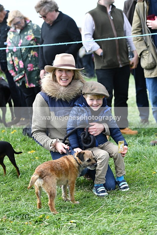 WJ5_0551 - Class 7 Best Terrier