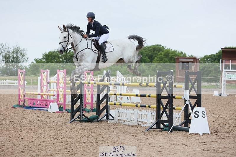 250524-132114-05010 - Cls 15 Snr Fox 1st Rnd