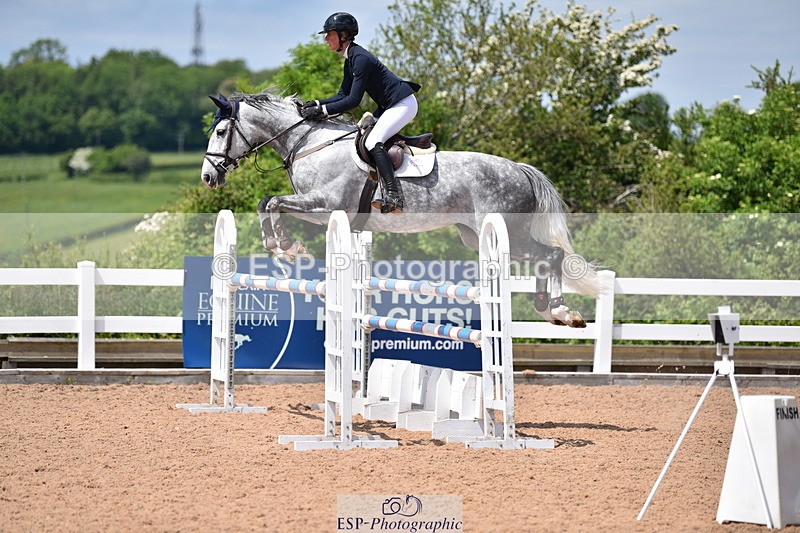 230531A-123445-00330 - Cls 4 Newcomers & 1.10m Open