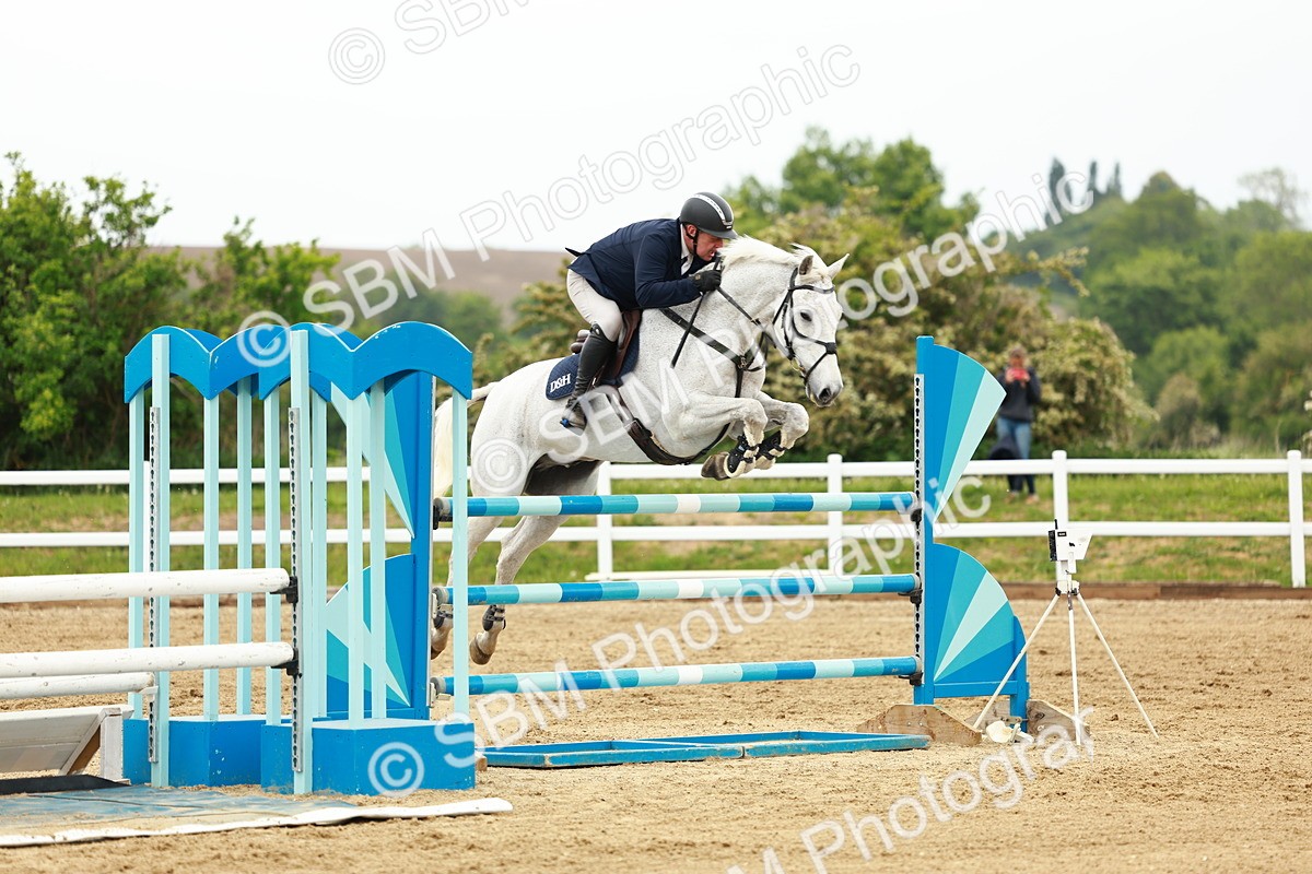 SBM_001129_Class 5 - Senior foxhunter - 120m - Customer Cart - Anthony