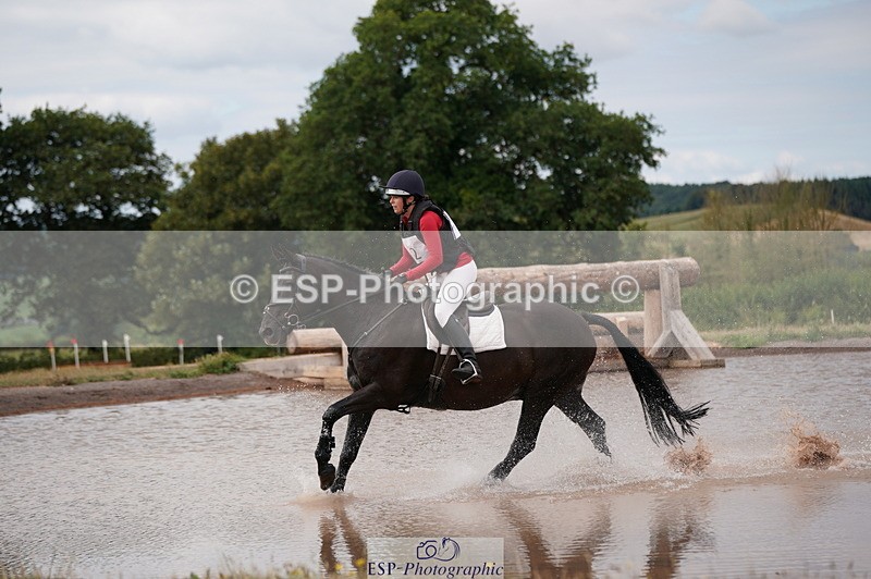 250802A-100846-01270 - A-002-Hannah.Cliffe-RV.OLIE