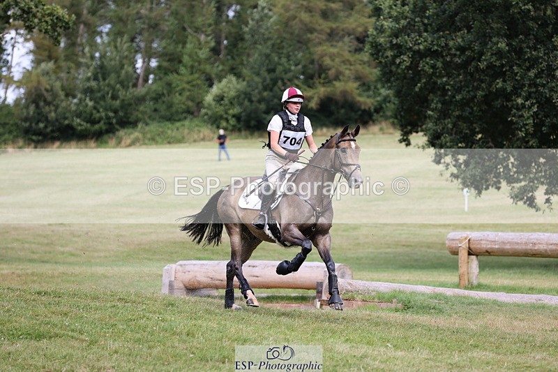 240825X-140333-34426 - 80cm XC 13.30 to 14.30