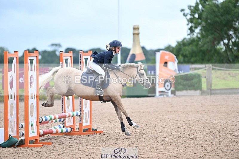 240813-151602-00026 - Clear round & 60cm