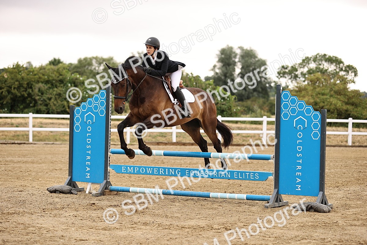 SBM_024328 - Class 8 - Clear Round