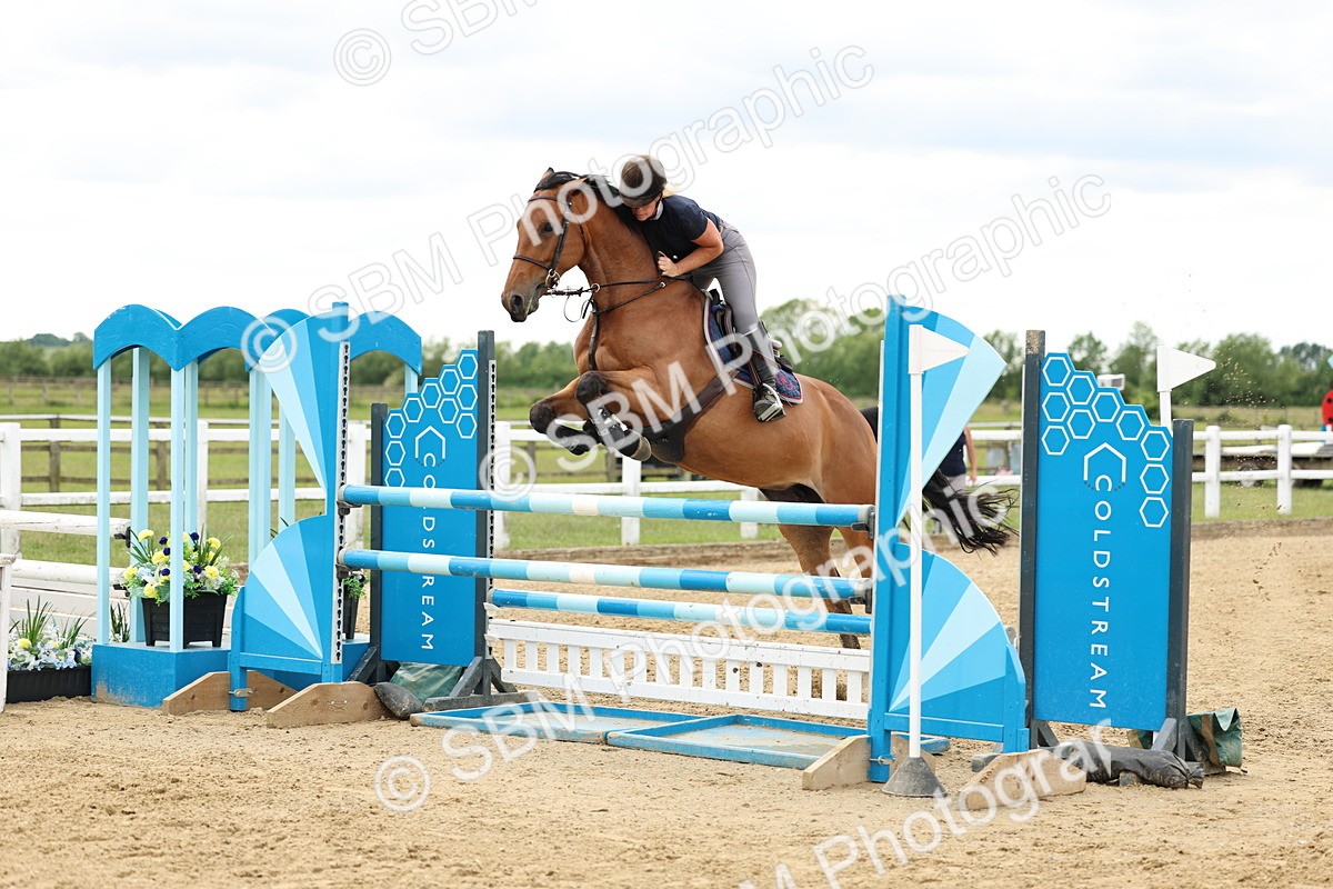 SBM_006229 - Class 19 - Senior Newcomers - 1.10m