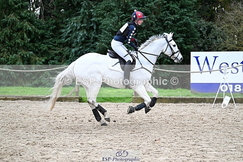 241117-143356-04640 - Cls 3 90-95cm 14.00 to 15.00