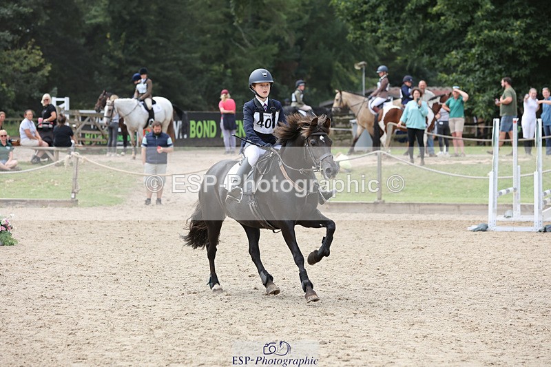 240823X-140630-18190 - 70cm R1 13.45 to 15.30