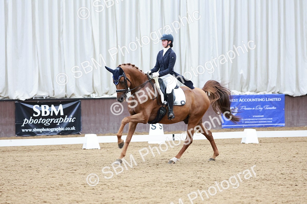 SBM_016495 - Class 5 - FEI INT II - 17.24-18.20