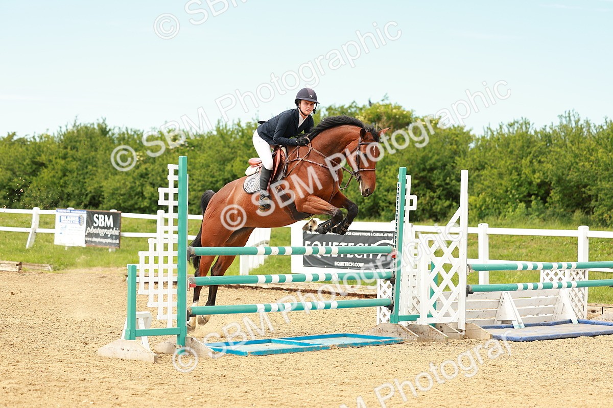 SBM_002191 - Class 4 - Senior Newcomers - 1.10m