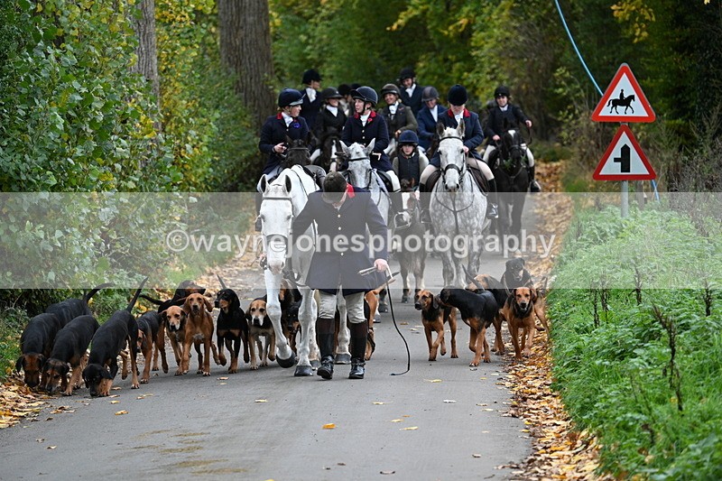 WJ7_7159 - Walk Home..