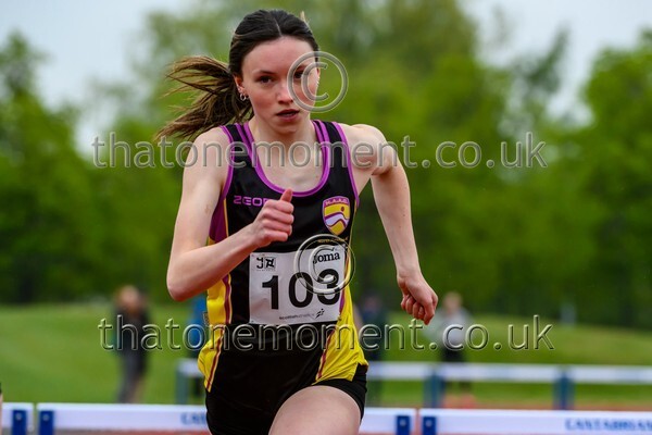 Opener25-923904 - Track Female