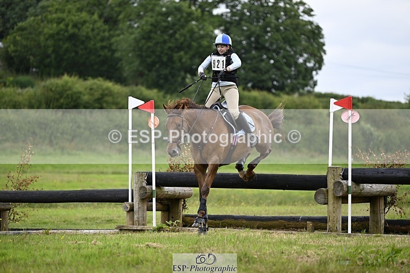 240630-123304-00887 - 921-Zoe_Richardson-Moonlight_Mayhem