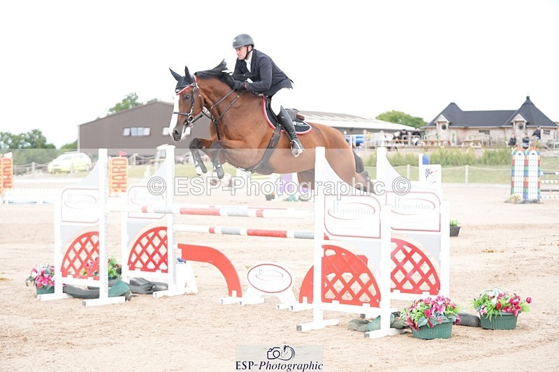 250801-110752-04858 - Cls 14 Snr Fox 1st Rnd