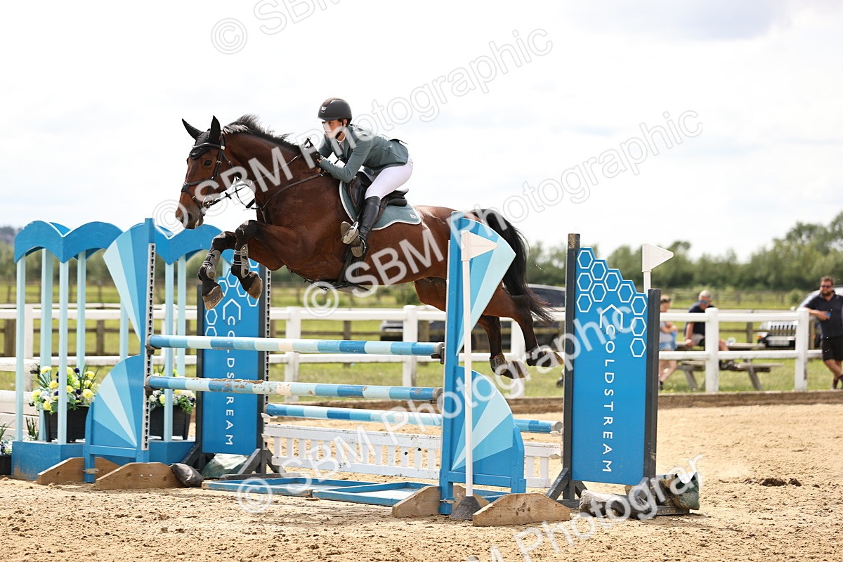 SBM_003377 - Class 11 - Senior Newcomers - 1.10m