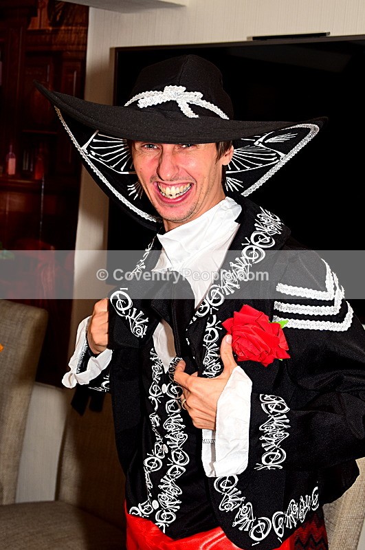 LEE-076 - Lee's 30th