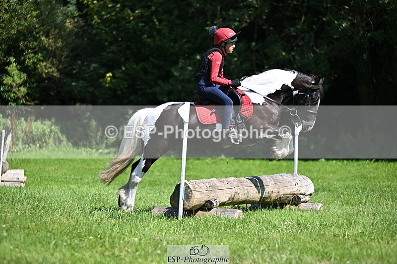 240729B-145331-02881 - Abbie's Group XC