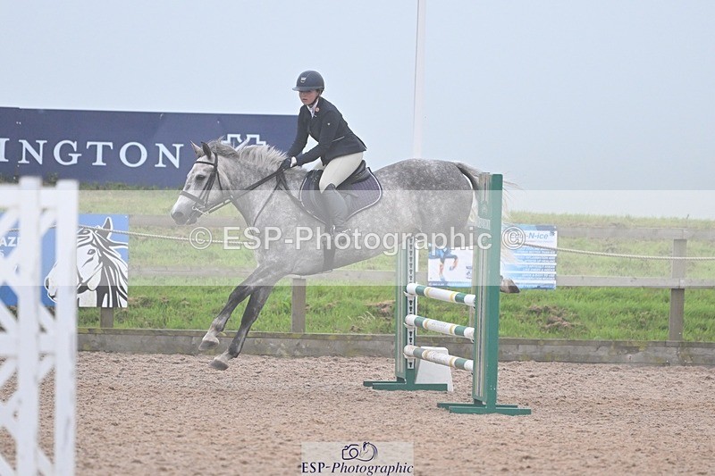 240813-192429-00914 - Classes 7 A&B 90cm