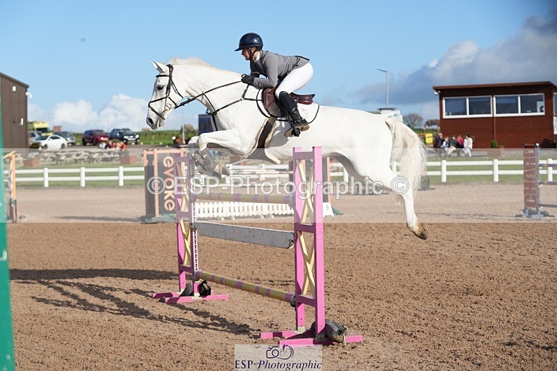 251108-135015-02754 - Cls 15 1.25m Winter Champ Qualifier