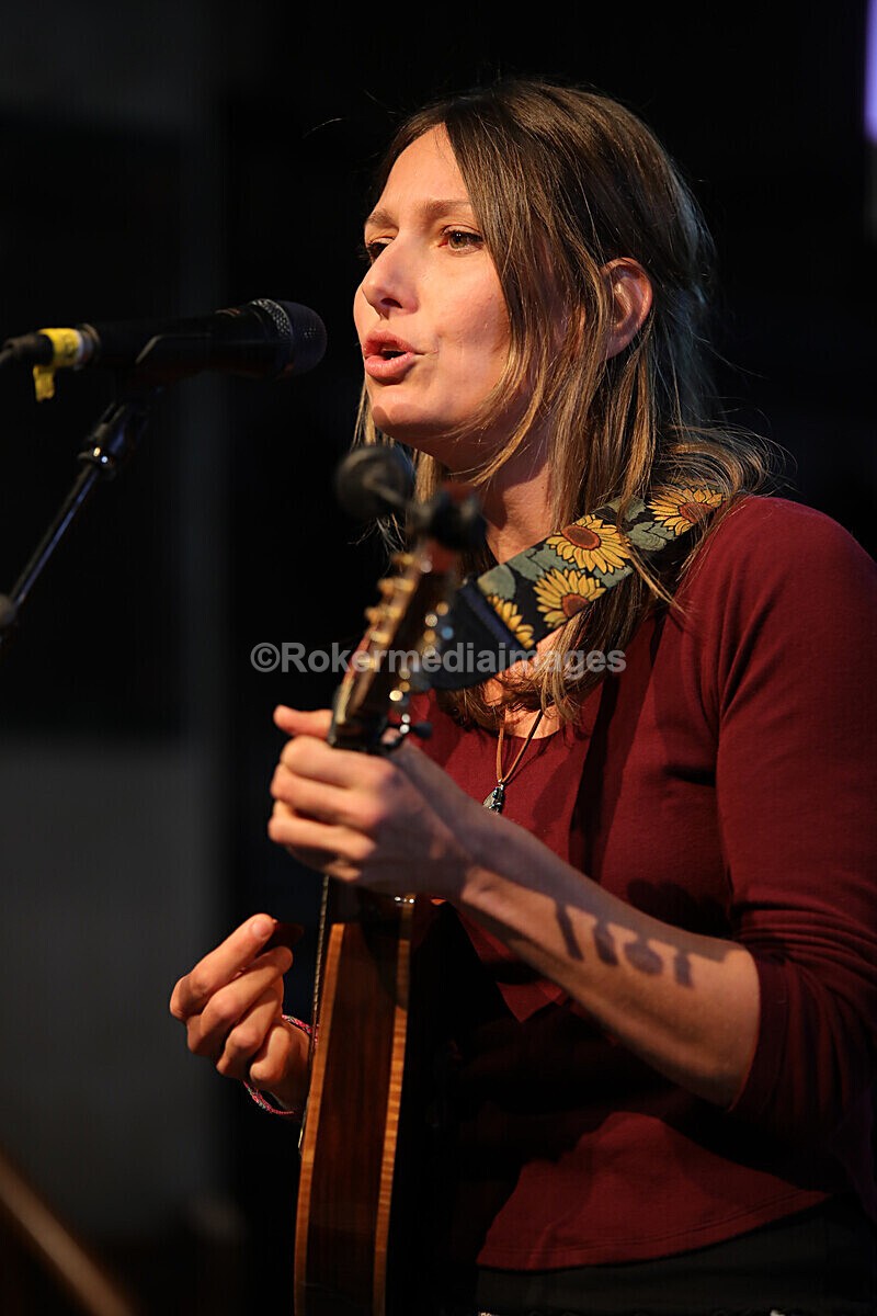 FOLK N BLUES-86 - FOLK and BLUES SEPT 2022