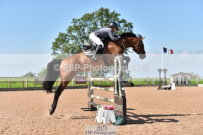 230810A-111428-00825 - Cls 9 Foxhunter