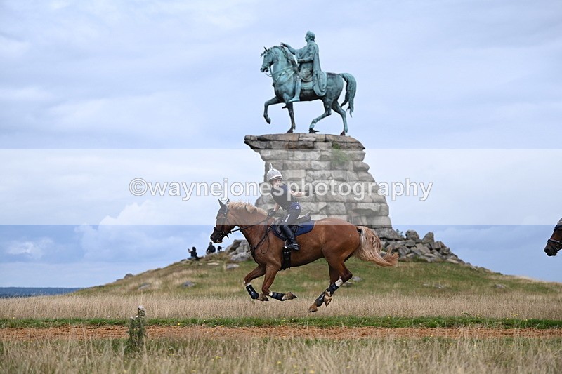 DSC_6035 - Time at Statue 12:17 to 12:44
