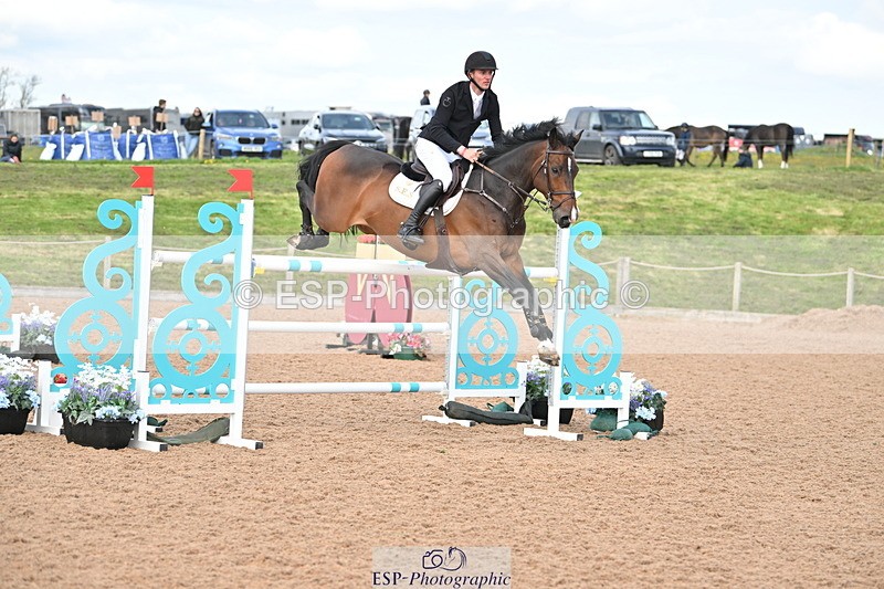 240418A-145830-04613 - Cls 9, 2 Star Big Tour 1.40m