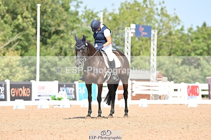 250816-115456-04116 - 109-Amber.Da.SilvaToners.Lady.Florentine