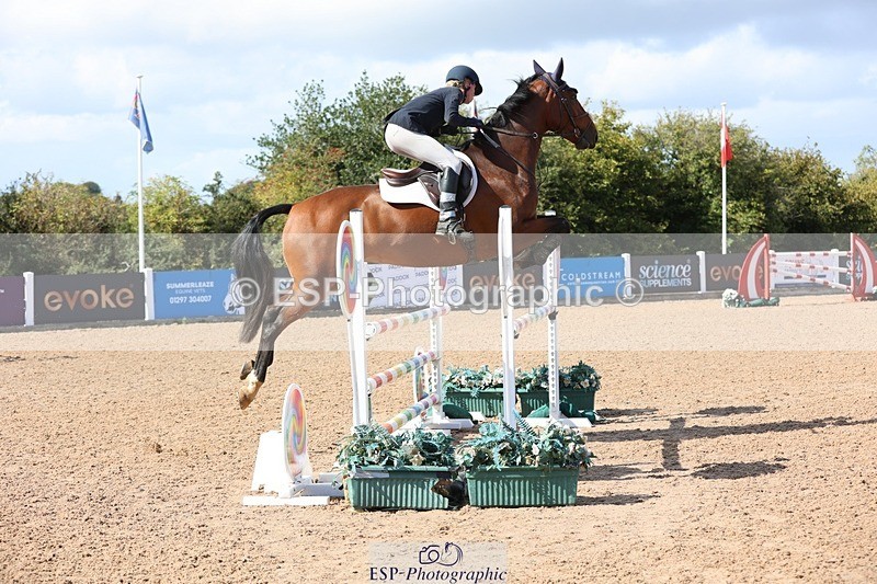 250913-142650-07371 - Cls 25 1.05m Amateur Quali