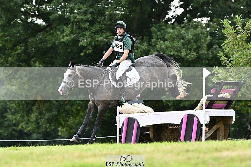 240825X-180012-38094 - 80cm XC 17.30 to End