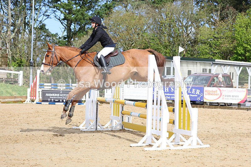 3E7A0857 - Class 4: Senior British Novice/90cm open