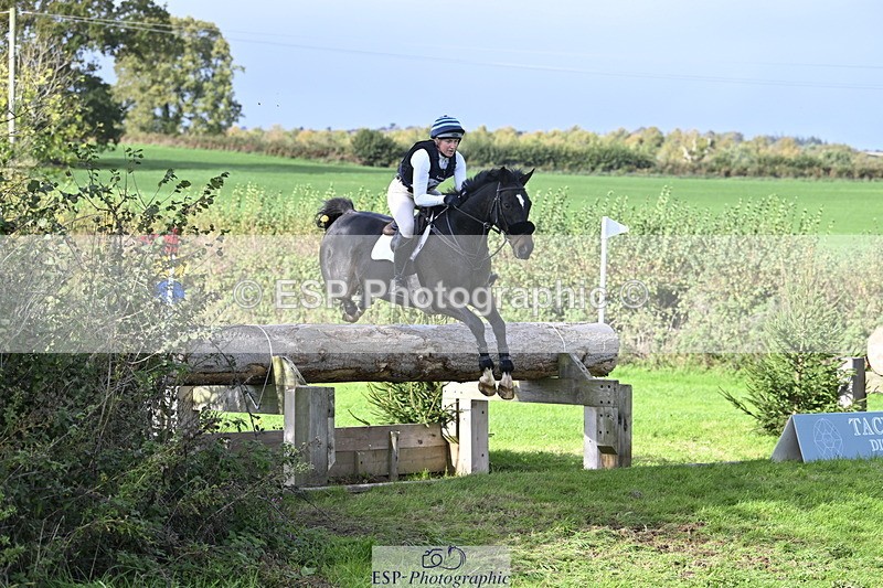 251024A-132813-11473 - B-165-Chloe.Pearson