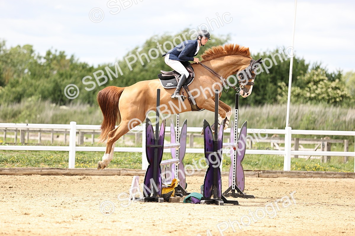 SBM_003385 - Class 11 - Senior Newcomers - 1.10m