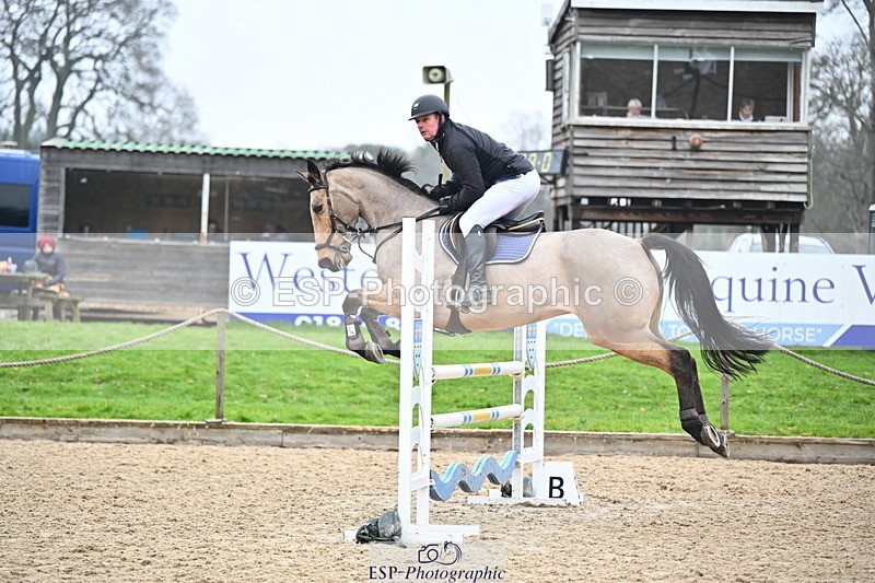 250216A-120305-02495 - Cls 9 Snr 1.05m