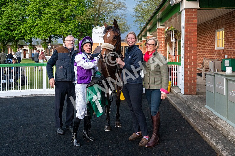 220425-Race 8-Dumfries-3144 - Race 8