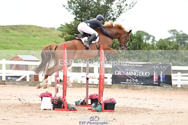 250727-083950-08564 - Cls 31 British Novice and 90cm