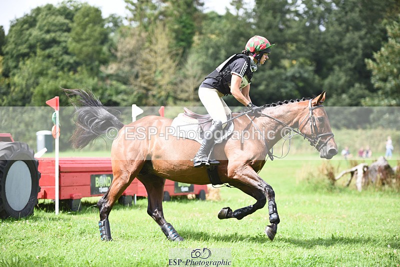 240804-104943-10832 - 357-Georgina_Ewell-LASAIRFHIONA