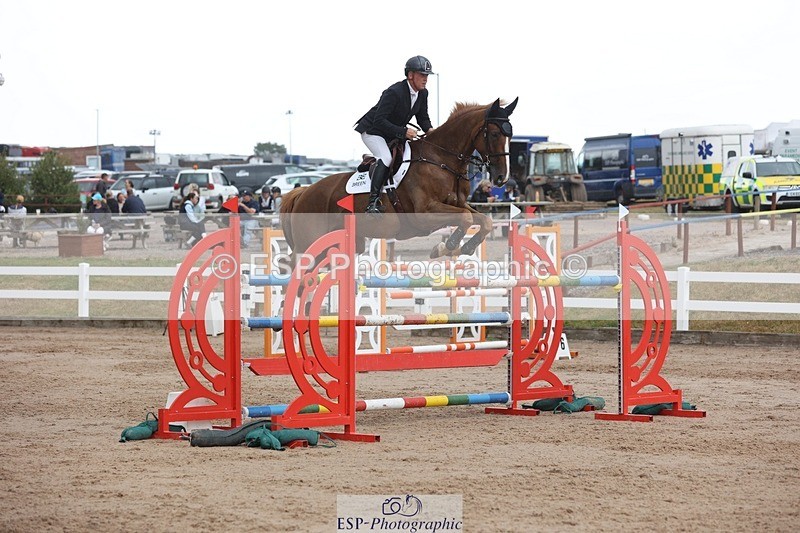 250717-135252-05632 - Cls 1, 3 Star Small Tour Start to Break