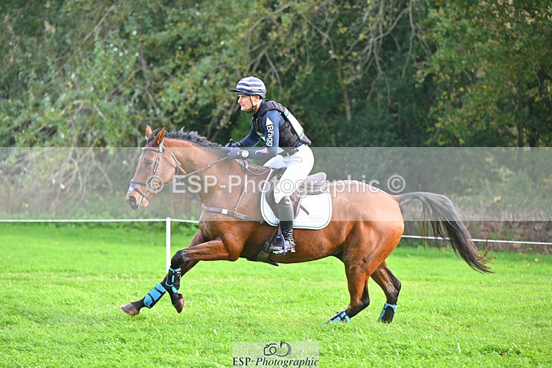 241025-122251-08214 - 127-Alexander.Bragg-STARSTRUCK.III