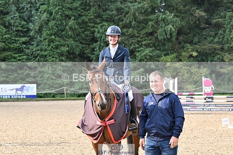 240818-093554-03425 - Cls 8A Snr British Novice