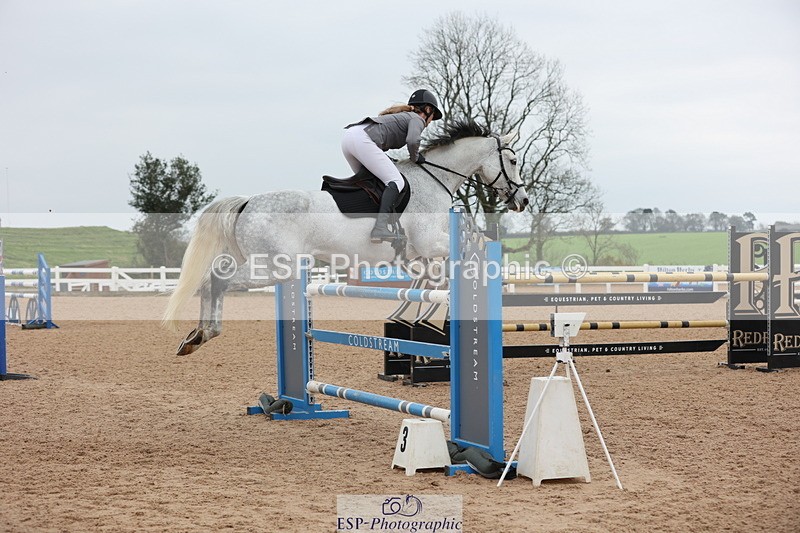 241101A-135814-02311 - FRI Cls 6 Foxhunter and 1.20m Open
